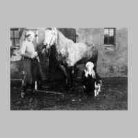 028-0101 Gertrud Spieh und Hildegard Daumann im Jahre 1936..jpg